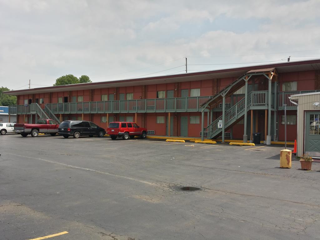 Trailway Motel - Fairview Heights Dış mekan fotoğraf